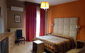 Hotel L'Approdo Brindisi Exterior photo